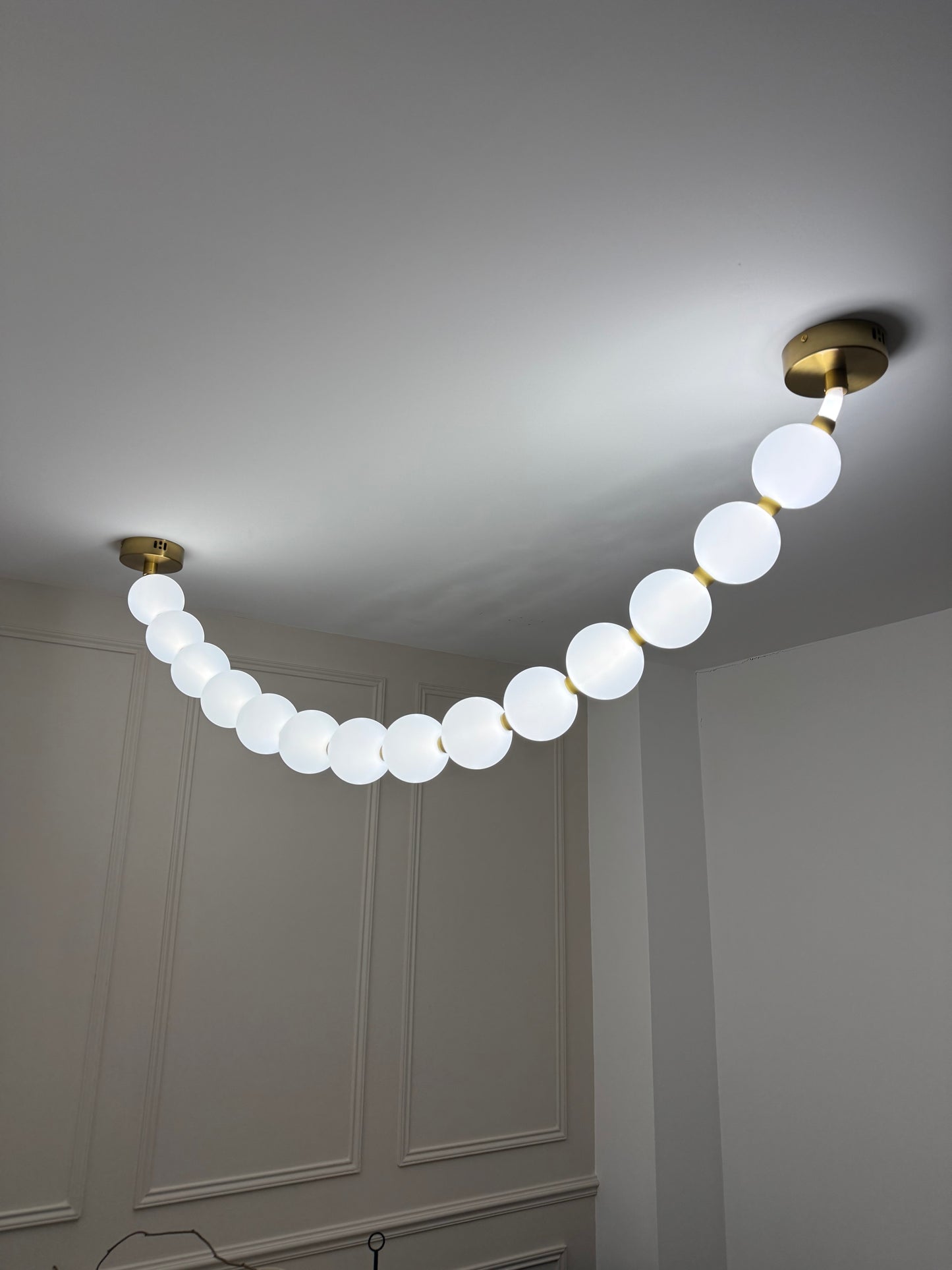 Nova Globe Bead pendant light